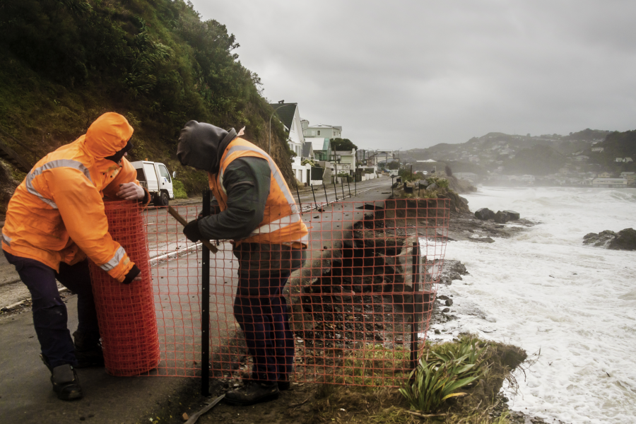 storm wellington south coast DSC4857 credit dave allen NIWA
